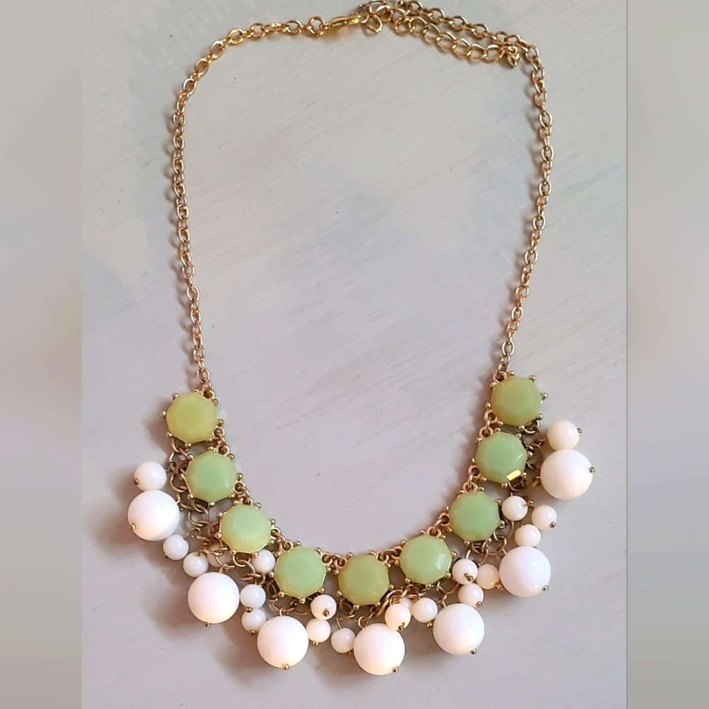 Francescas necklace green & white